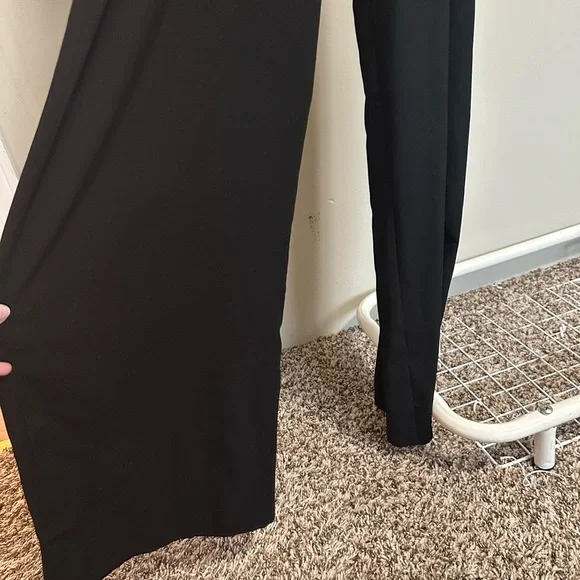 Gianni Bini Black Straight Leg Sleeveless Jumpsuit with cut outs size small - Picture 3 of 9